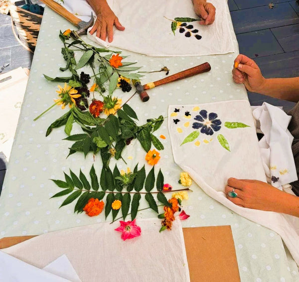 Tataki-zomé, martelage de fleurs