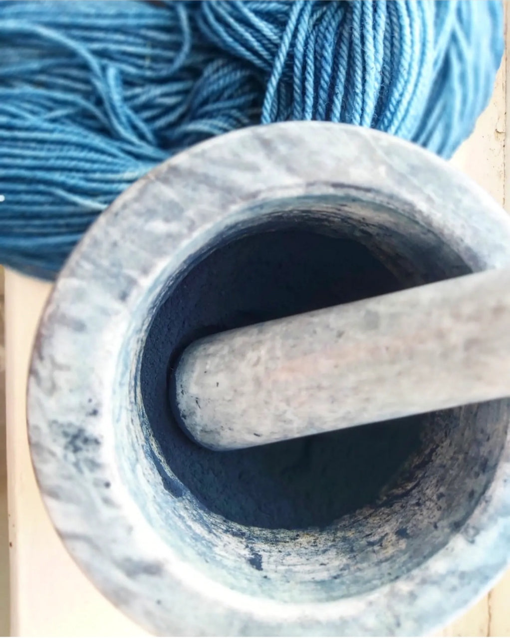 Teinture à l’indigo : se vêtir d’une plante à la couleur légendaire! Réserver sur le site de la société des plantes