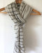 Foulard Fréa teinture végétale tricoté à la main au Québec produit par Dahlia Milon Textile
